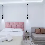 Anais Luxury Living Grey & Pink By Corfuescapes شقة *