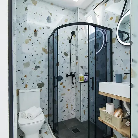 Apartman Anais Luxury Living Grey & Pink By Corfuescapes