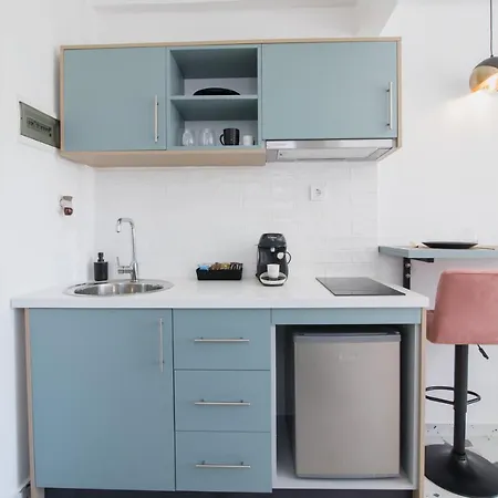 Apartamento Anais Luxury Living Grey & Pink By Corfuescapes Marathias
